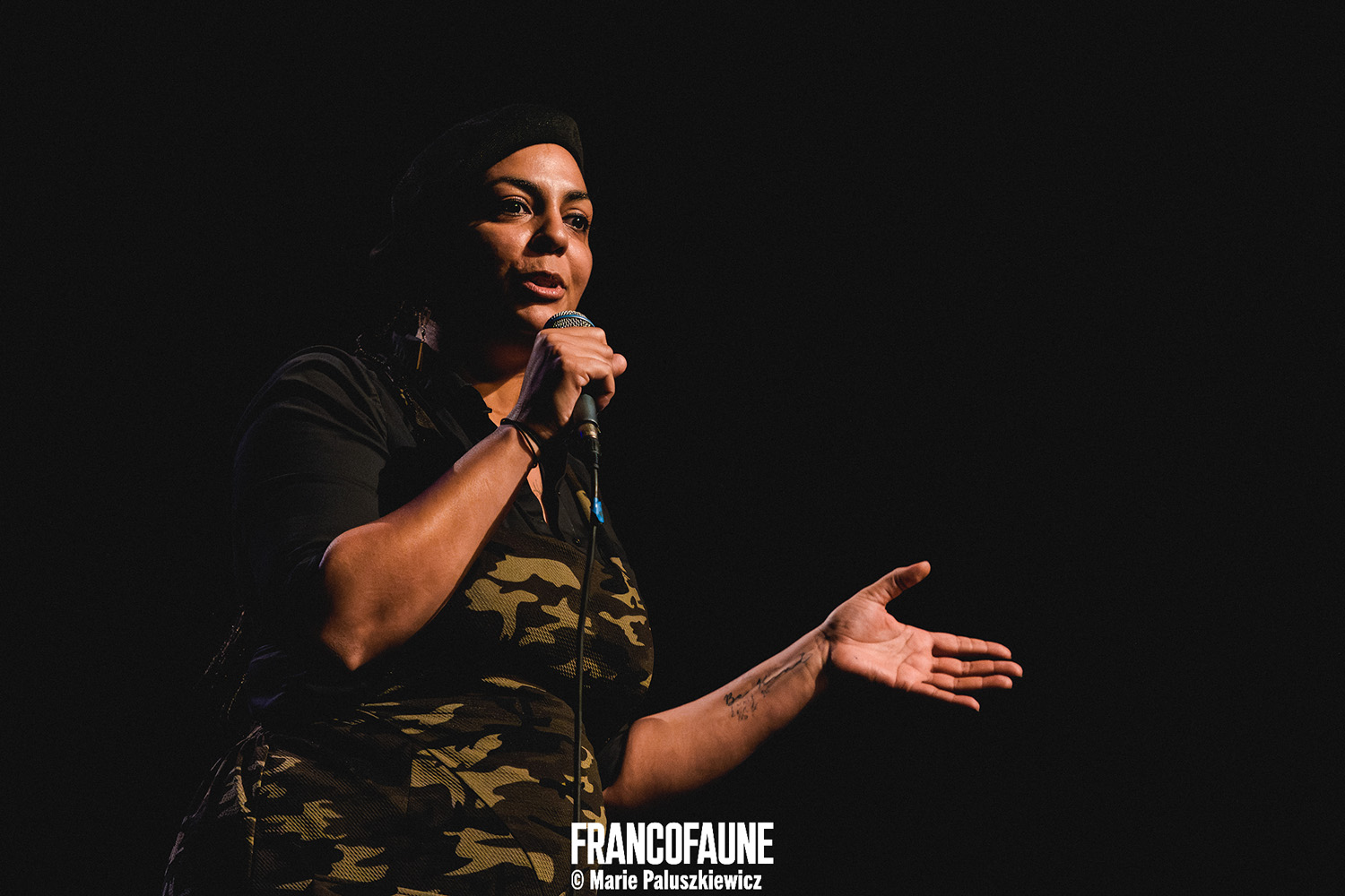 Les Fleurs du Slam #5 @ Le 140 (FrancoFaune 2024) © Marie Paluszkiewicz
