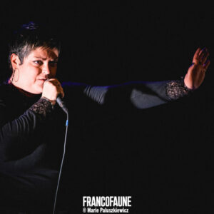 Les Fleurs du Slam #5 @ Le 140 (FrancoFaune 2024) © Marie Paluszkiewicz