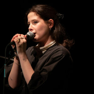 Louise Barreau @ Auditions Parcours FrancoFaune 2024 (Maison poème) © Lara Herbinia