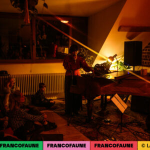 Maï Ogawa @ Appartement (FrancoFaune 2024) © Lara Herbinia