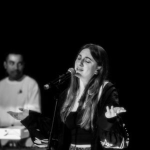 Izali @ Maison poème (Auditions Parcours FrancoFaune 2025) © Lara Herbinia
