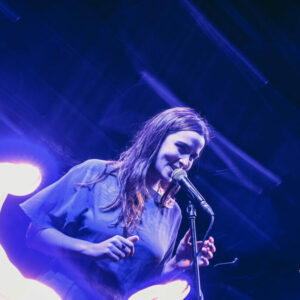 Michaelle Richer @ MC Gare (FrancoFaune 2021) © Lara Herbinia
