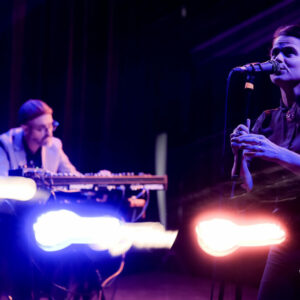 Françoiz Breut @ MC Gare (FrancoFaune 2021) © Lara Herbinia