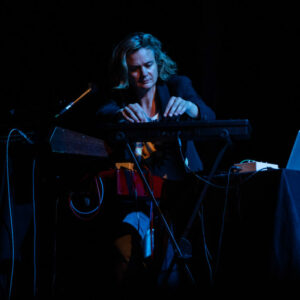 Les Fleurs du Slam #2 @ Le 140 (FrancoFaune 2020) © Lara Herbinia