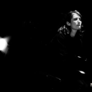 Laura Cahen @ Maison poème (FrancoFaune 2025) © Lara Herbinia