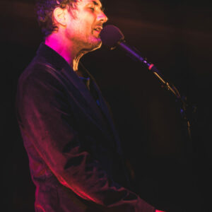 Albin de la Simone @ Espace Lumen (FrancoFaune 2025) © Lara Herbinia