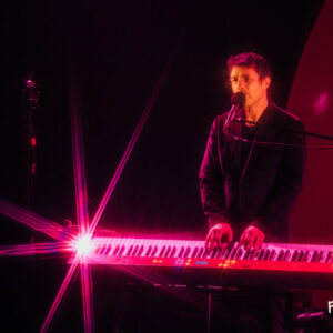 Albin de la Simone @ Espace Lumen (FrancoFaune 2025) © Lara Herbinia